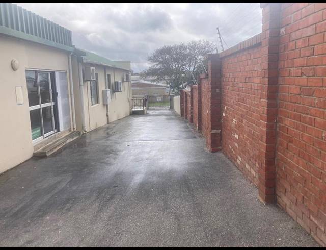 BUSINESS PROPERTY TO RENT IN NEWTON PARK